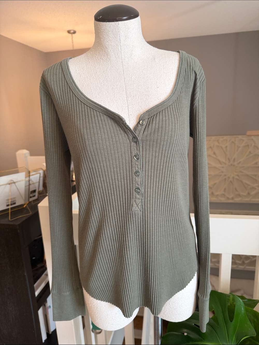 Aerie Ribbed Long-Sleeve Henley Top - Olive Green